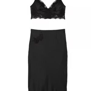 Victoria’s Secret Elegant Black Lace Intimate Set